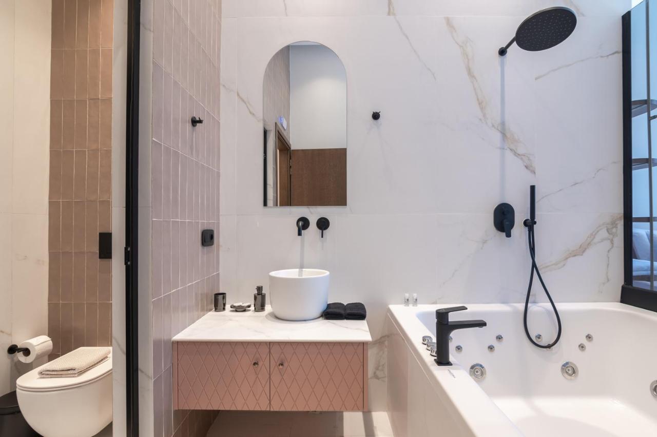 Omma Suites 罗希姆诺 外观 照片