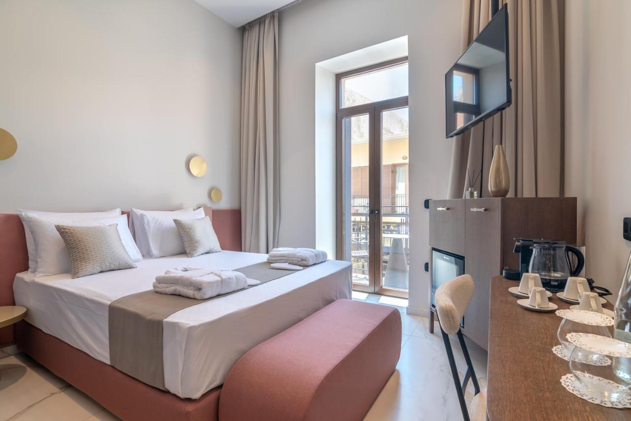 Omma Suites 罗希姆诺 外观 照片