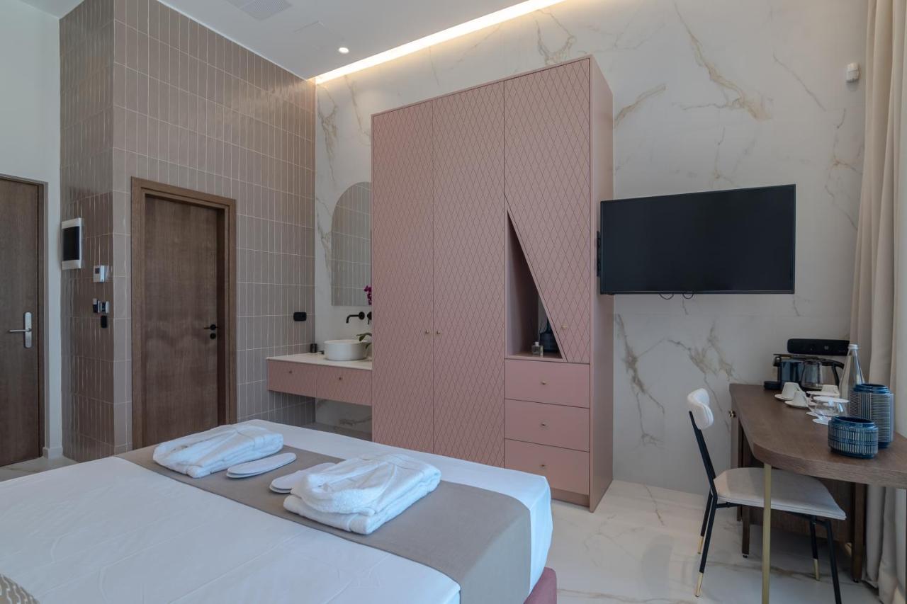 Omma Suites 罗希姆诺 外观 照片
