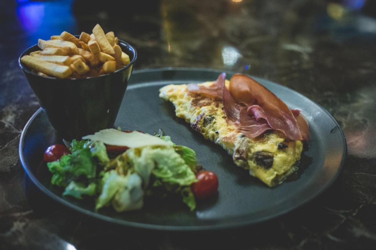 Omma Suites 罗希姆诺 外观 照片